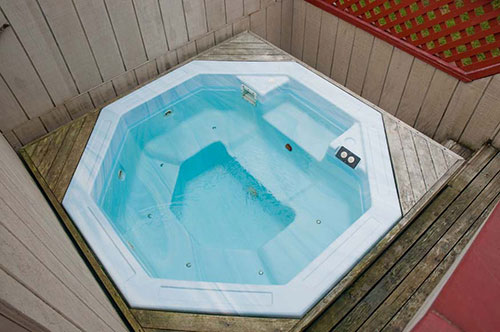 Motel Room with Hot Tub in Sequim Motel Room with Hot Tub in Sequim